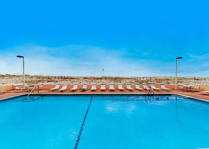 Holiday home Beachfront With Shared Outdoor Pool Ac Private Balcony Views Wifi Gulf Shores
