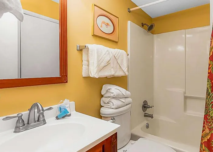 Holiday home Beachfront With Shared Outdoor Pool Ac Private Balcony Views Wifi Gulf Shores