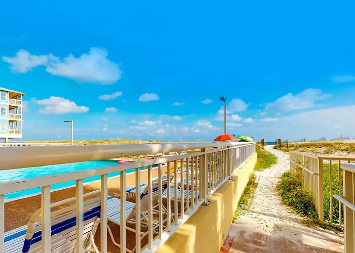 Holiday home Beachfront With Shared Outdoor Pool Ac Private Balcony Views Wifi *